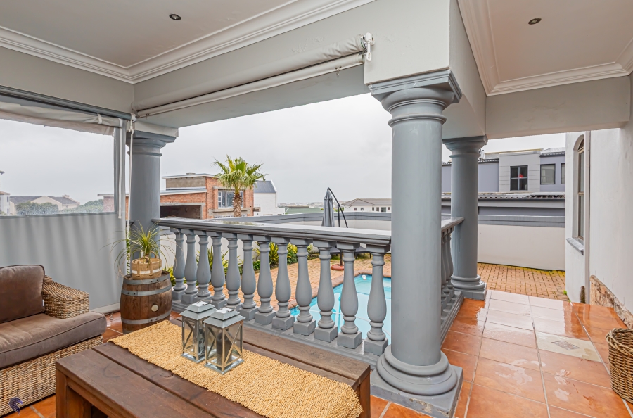 4 Bedroom Property for Sale in Myburgh Park Western Cape